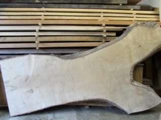 XXL tabletop blank from a forked maple stem, unedged/with life edge, especially suitable as one-of-a-kind writing desk