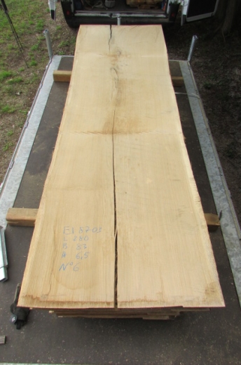 Oak blank from an extraordinary oak stem available at Patrick Herrmann one-of-a-kind tables & lumberyard in Stuttgart-germany