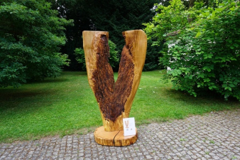 sculpture angel wings