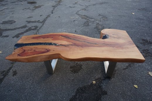 Birnbaum Unikat Couchtisch