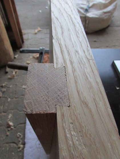 Esstisch, Designertisch, lifestyledesign, designtisch,  interiordesigntisch, luxury table, möbelunikat, Baumscheibentisch, Baumstammtisch, Massivholztisch Unikat mit Baumkante, 